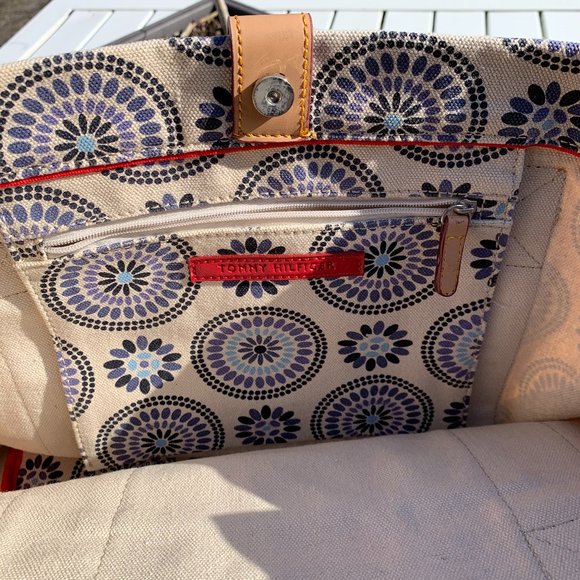 TOMMY HILFIGER Medallion Boho Tote Bag - Picture 10 of 14